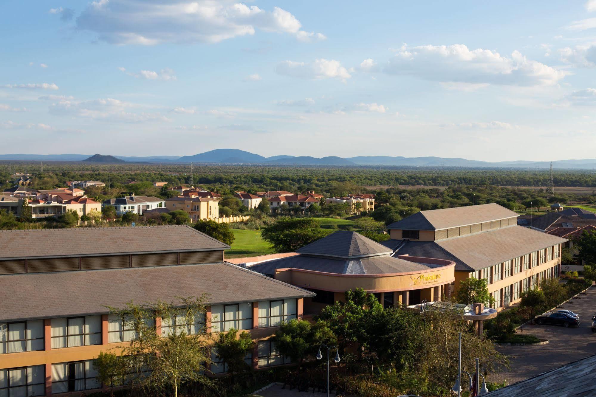 Phakalane Golf Estate Hotel Resort Gaborone Esterno foto